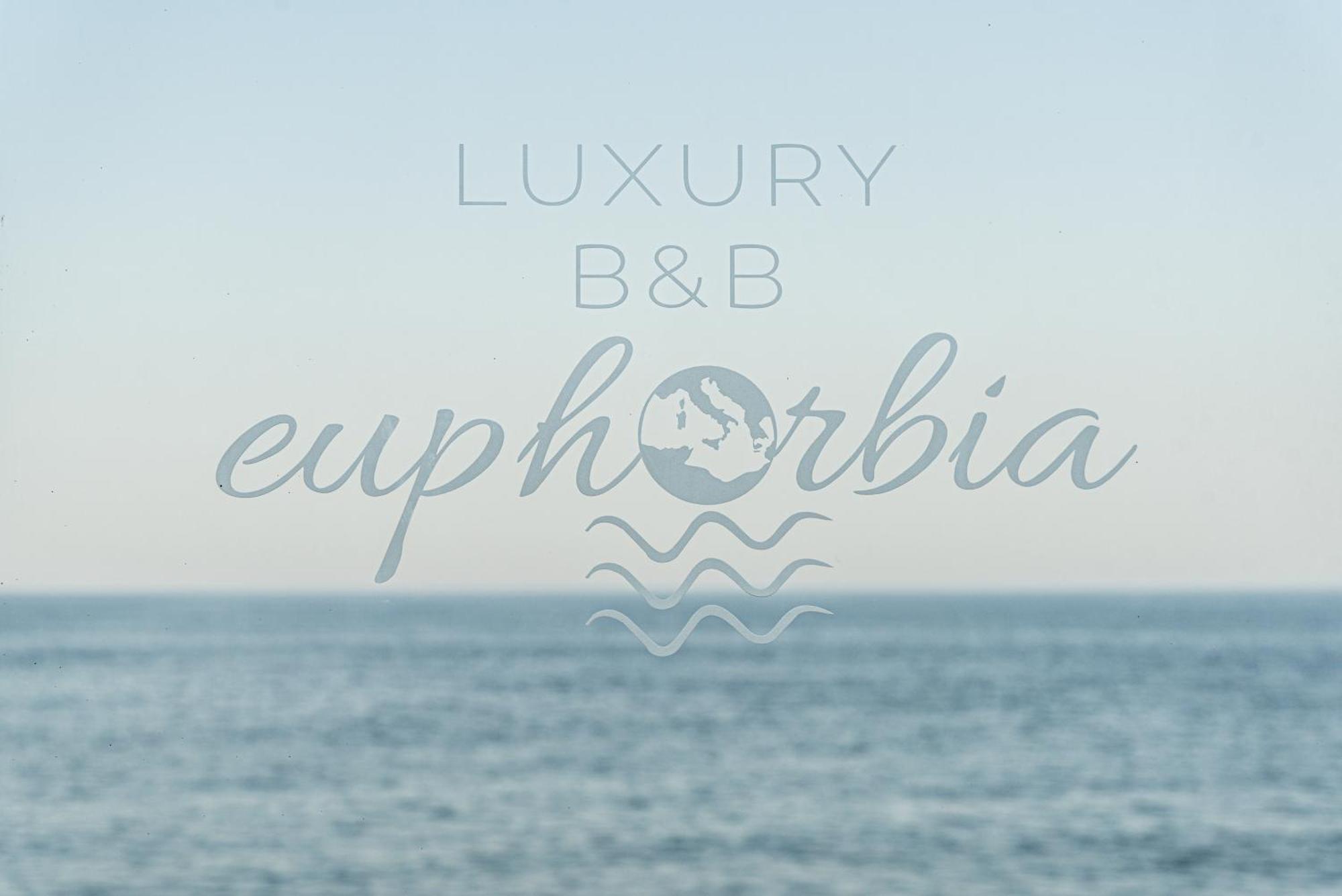 Luxury B&B Euphorbia Ачиреале Экстерьер фото